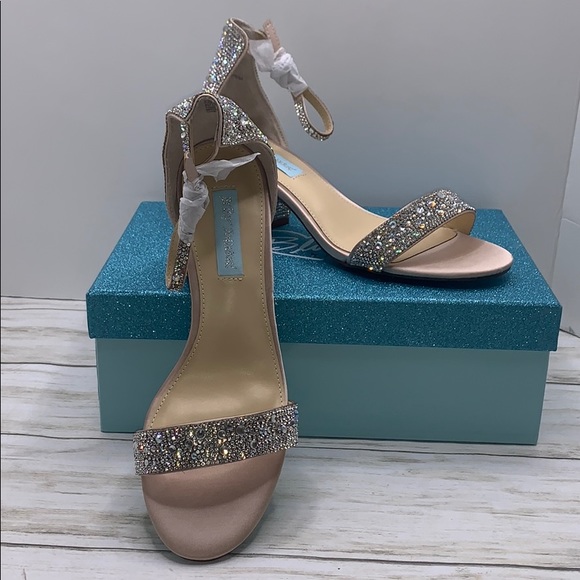 Betsey Johnson Blue Mari Wedding Bridal Shoe - Picture 3 of 8